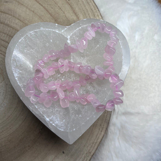 Rosenquarz Trommelstein mini Armband